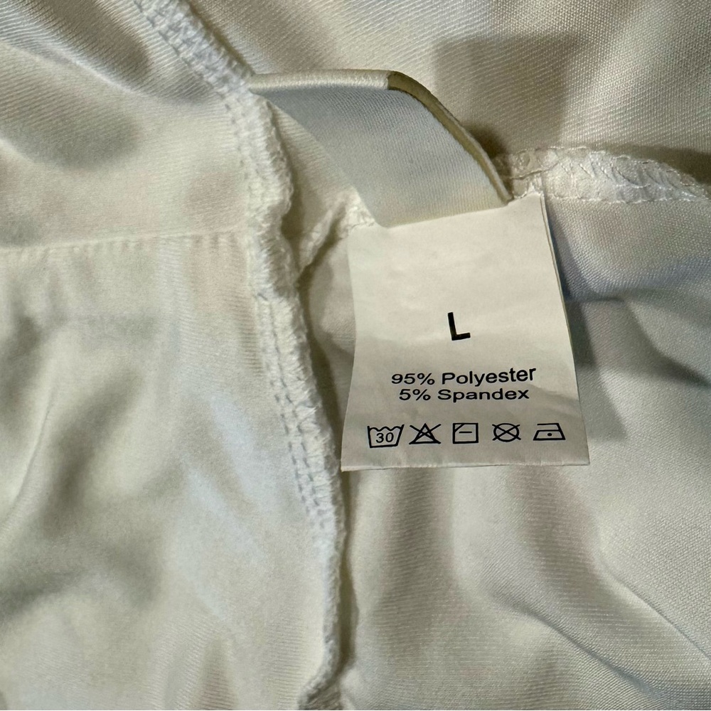 Elegant white V-neck bodysuit for women Size L - Picture 11 of 11